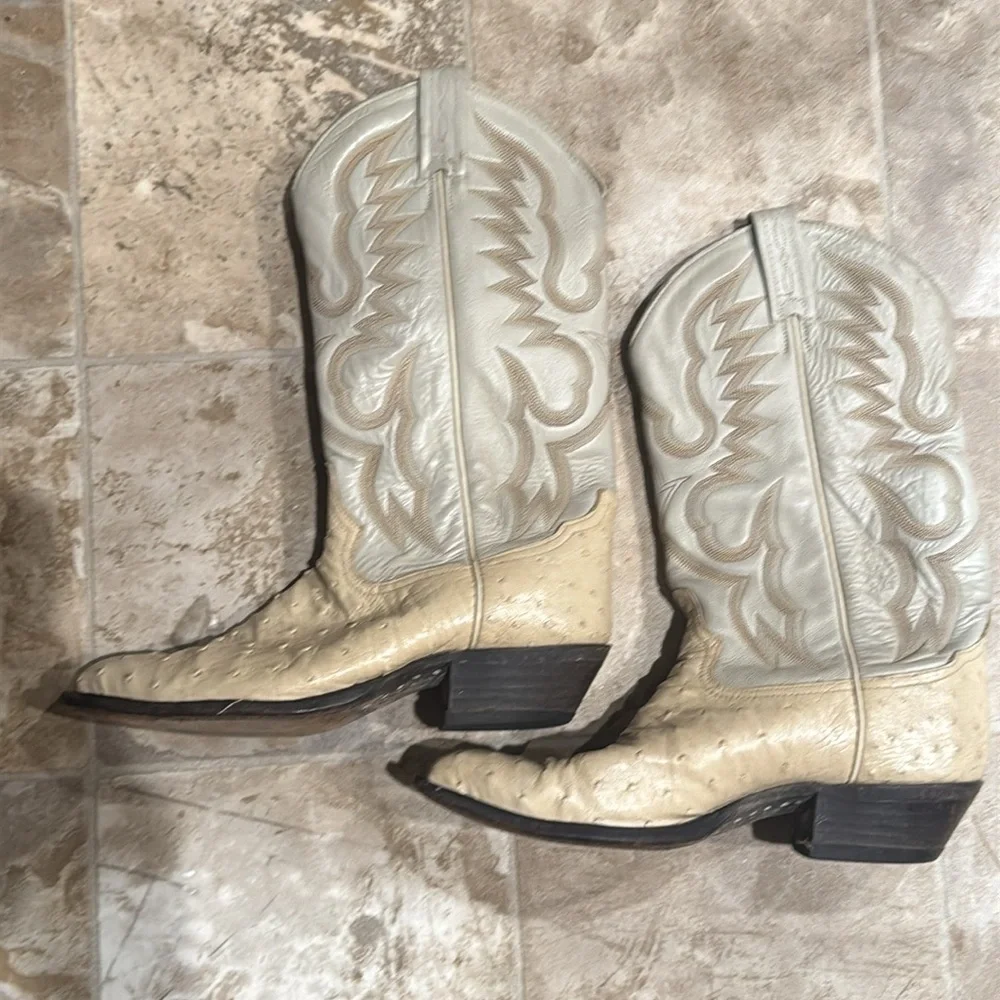 Tony Lama Ostrich Size 8 Off White/Beige Boots
